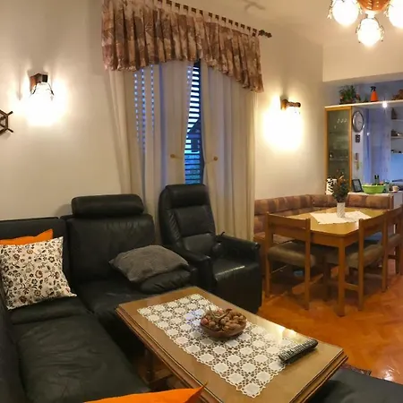 Kapo Apartment *