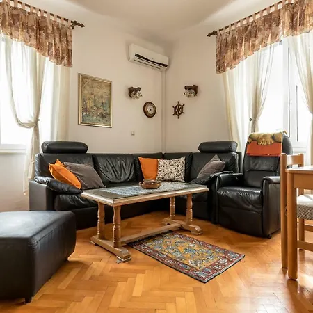 Kapo Apartment